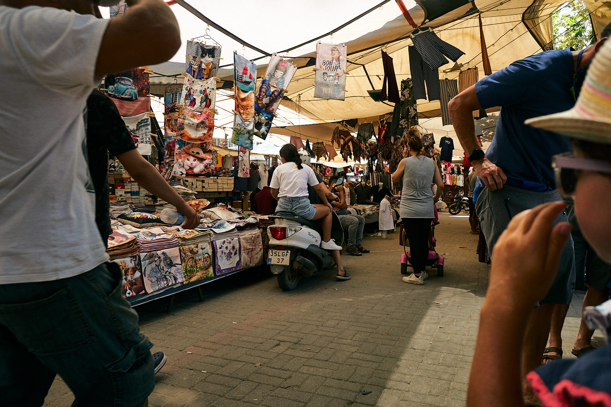 busy market in Turkey