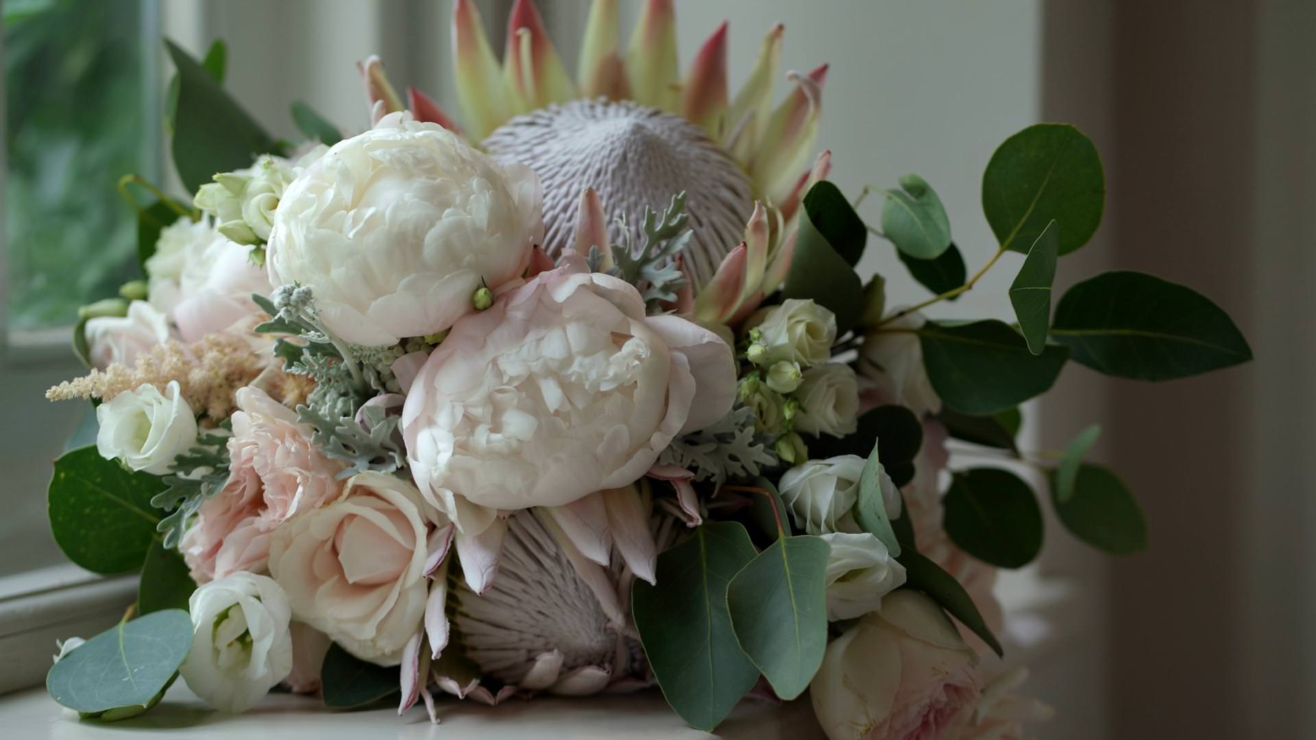 video still wedding flowers by window light