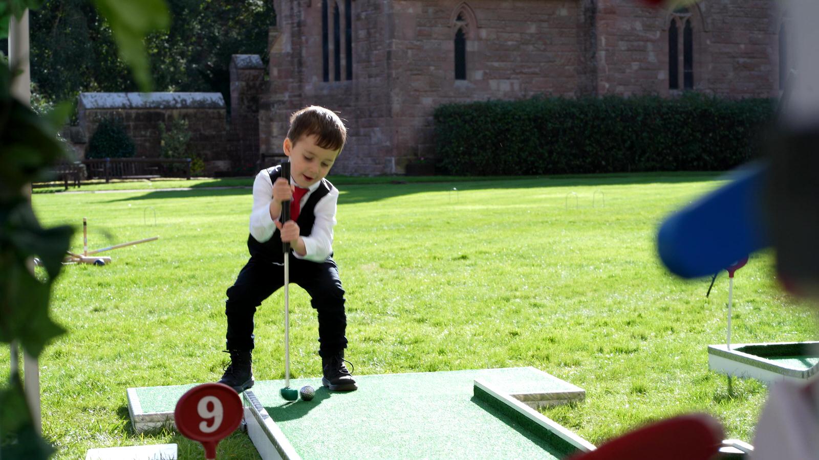 page boy plays crazy 9 golf