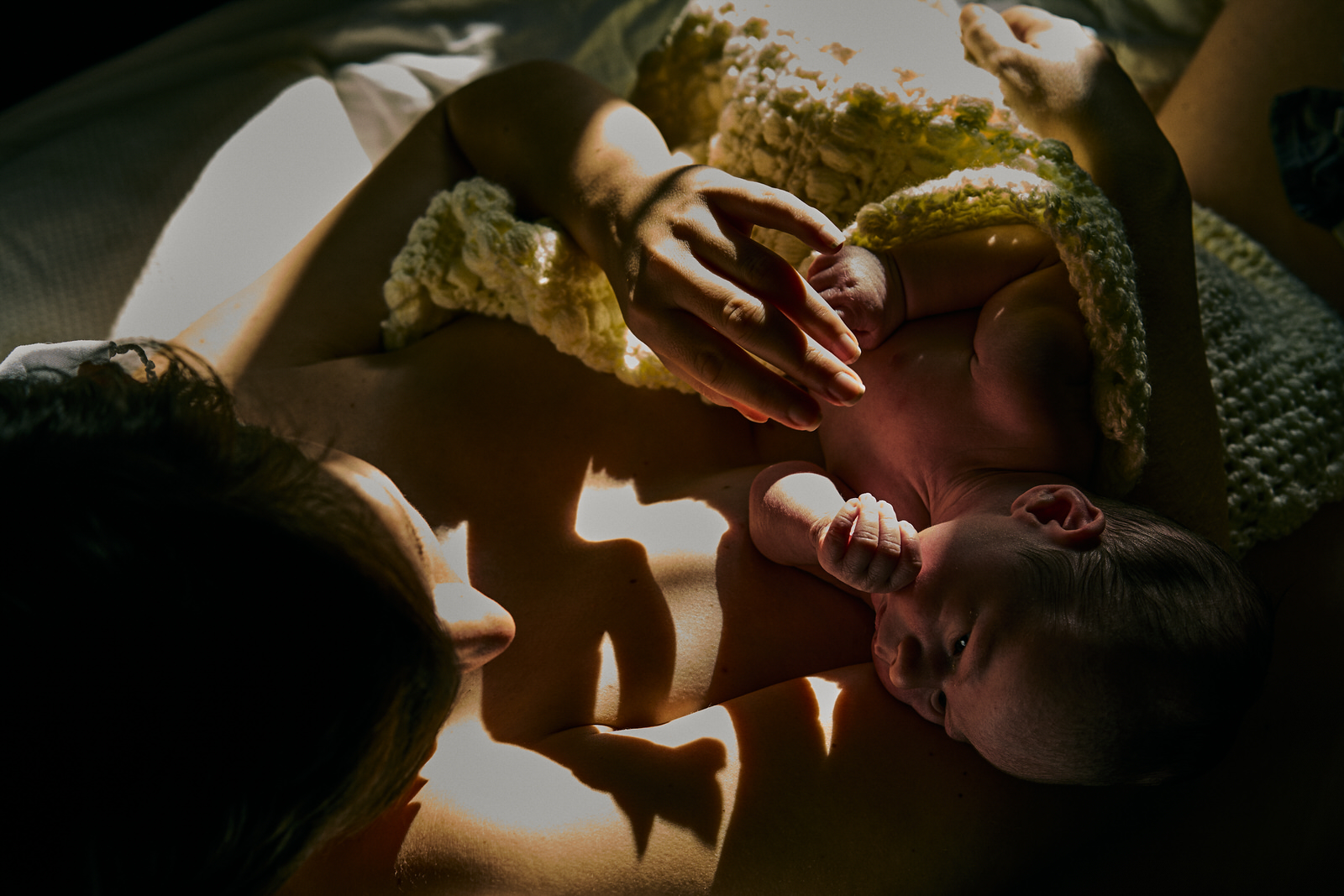 alternative creative newborn photo in natural light