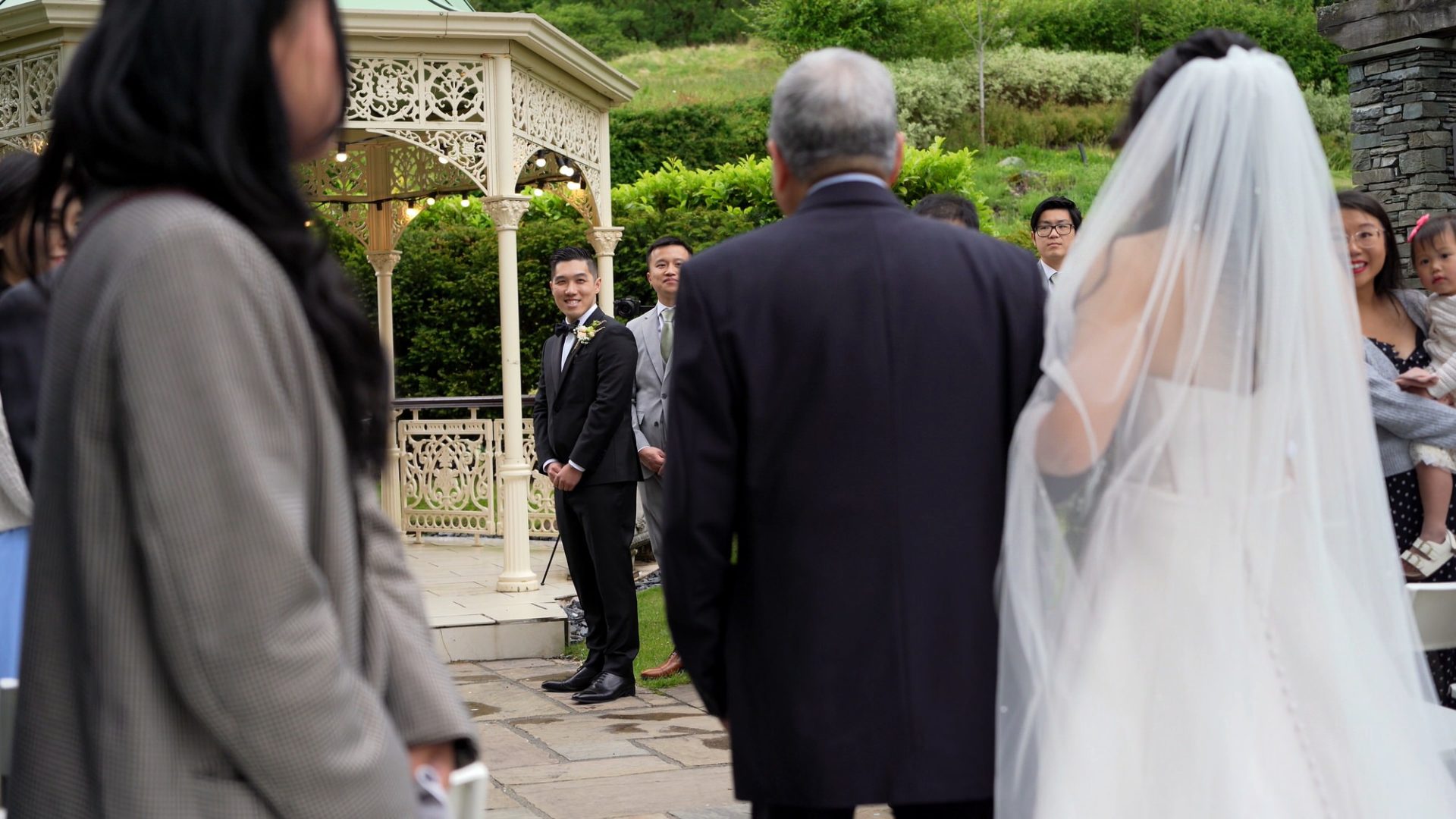 grooms reaction to the bride walking down the aisle at lodore falls hotel