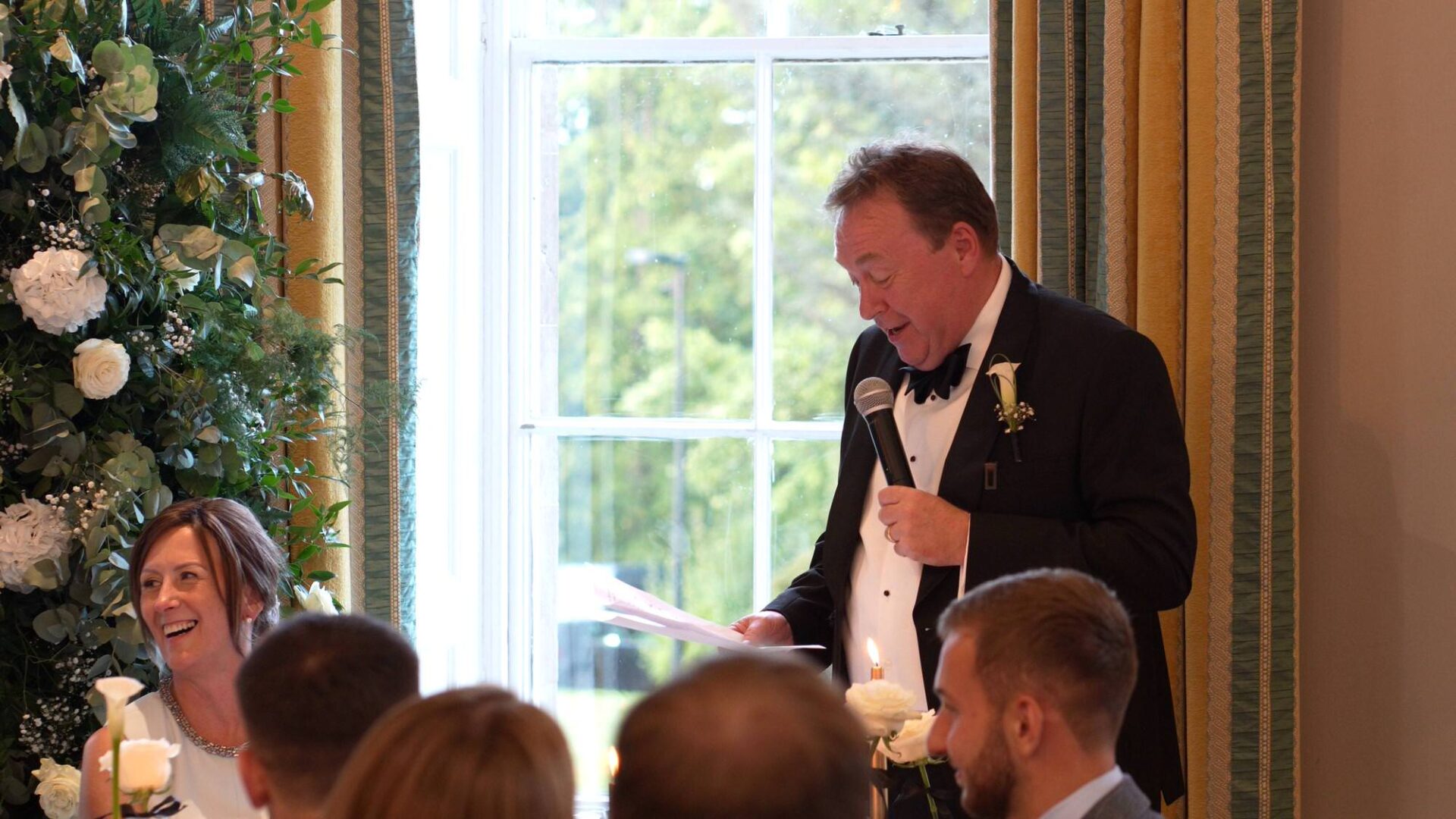 father of the groom speech makes his wife laugh
